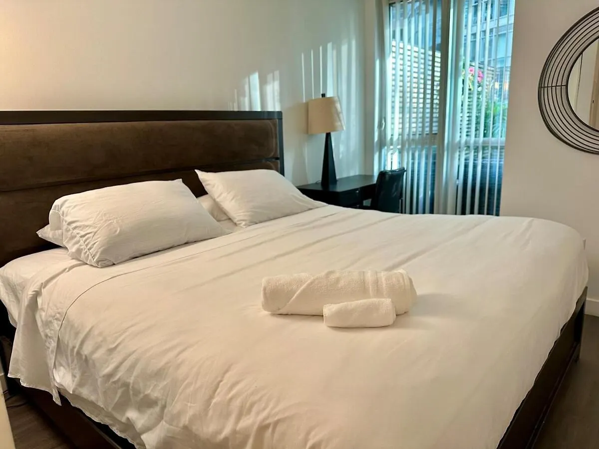 טורונטו Comfy 1Bdrm & Bunk Bed Plus Sofabed Plus Terrace & Parking