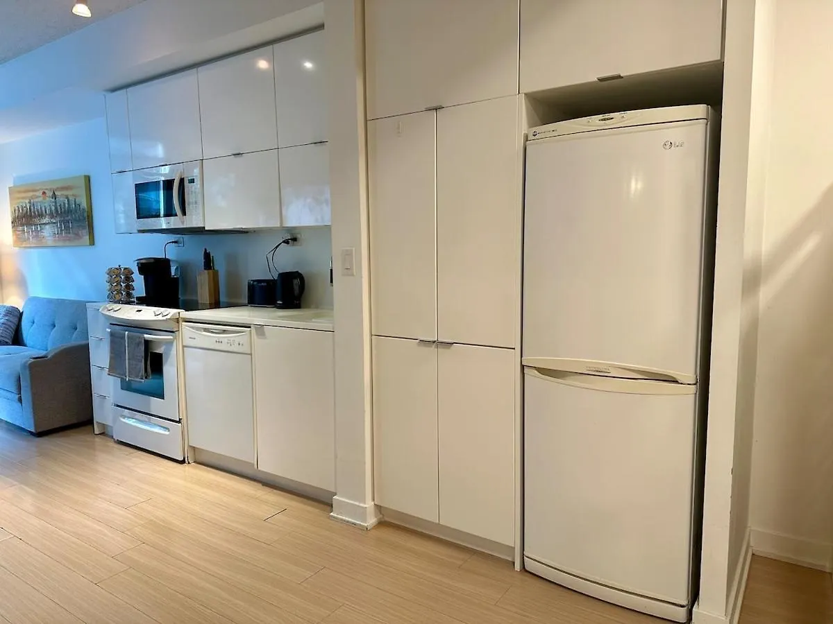 Comfy 1Bdrm & Bunk Bed Plus Sofabed Plus Terrace & Parking Toronto Kanada